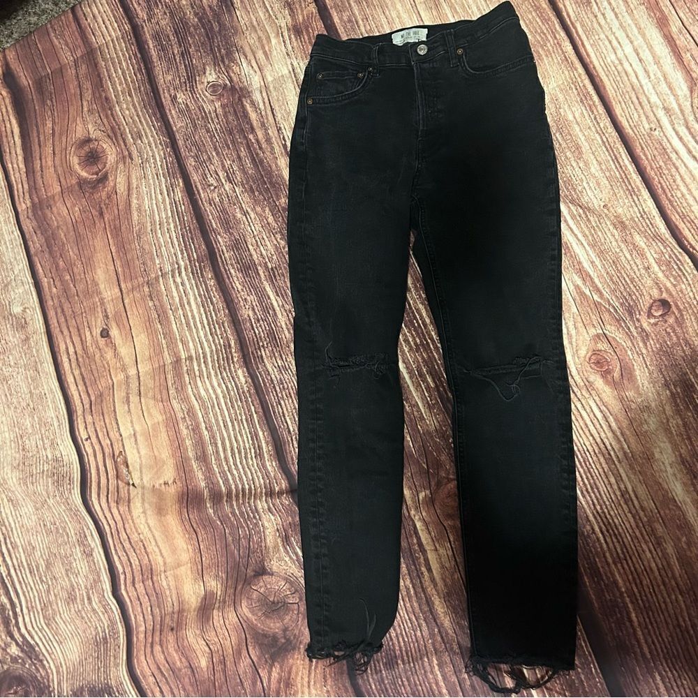 We The Free Black Skinny Jeans Ripped Knees Size 27